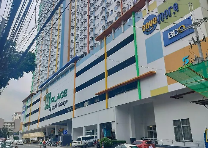 Luxurious 9th Floor In Quezon With Private Pool