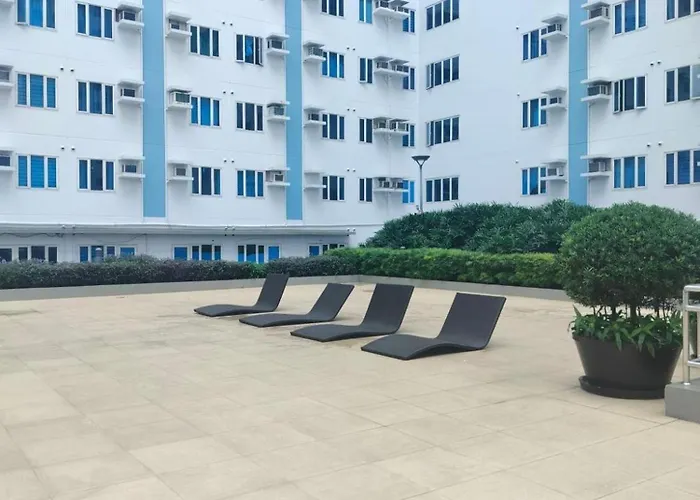 Luxurious 9th Floor In Quezon With Private Pool Holiday home Manila